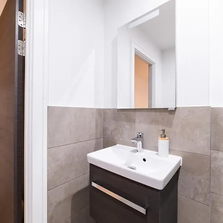 Stylish Retreats On Olympic Way Apartment London Exterior photo
