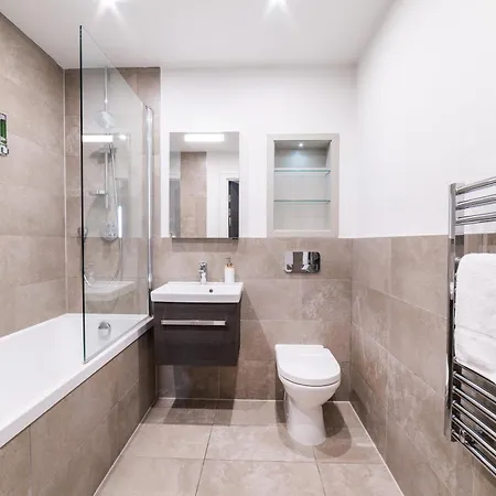 Stylish Retreats On Olympic Way Apartment London Exterior photo