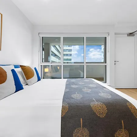 Stylish Retreats On Olympic Way Apartment London Exterior photo