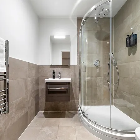 Stylish Retreats On Olympic Way Apartment London Exterior photo