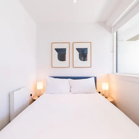 Stylish Retreats On Olympic Way Apartment London Exterior photo