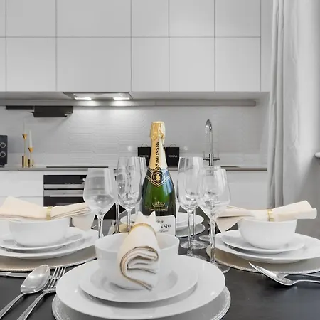 Stylish Retreats On Olympic Way Apartment London Exterior photo