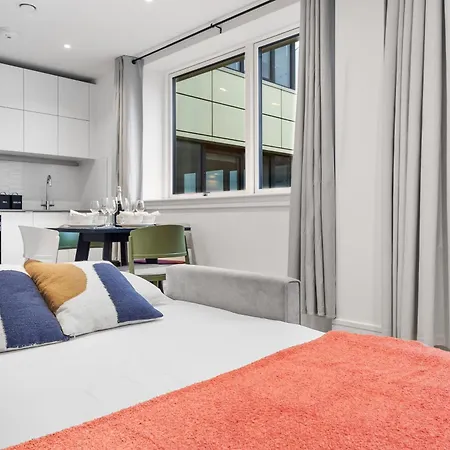 Stylish Retreats On Olympic Way Apartment London Exterior photo