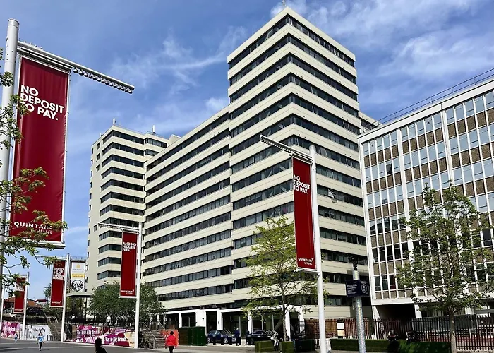 Stylish Retreats On Olympic Way