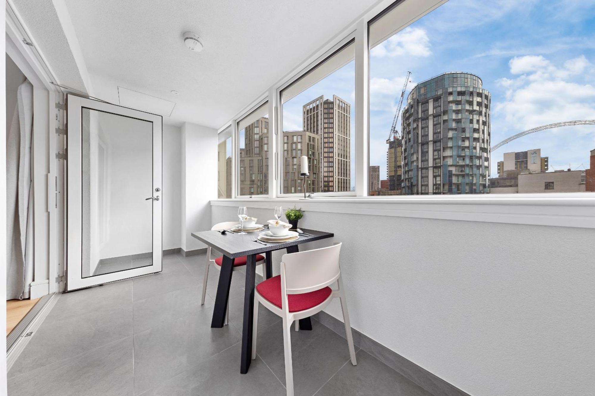 Stylish Retreats On Olympic Way Apartamento